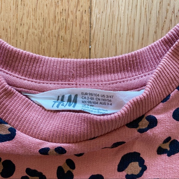 H&M 3/4T Rose Leopard French Terry Top - Picture 2 of 3